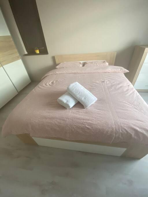 Sunny Spacious Apartment In A Great Location Kazanlŭk Exterior foto